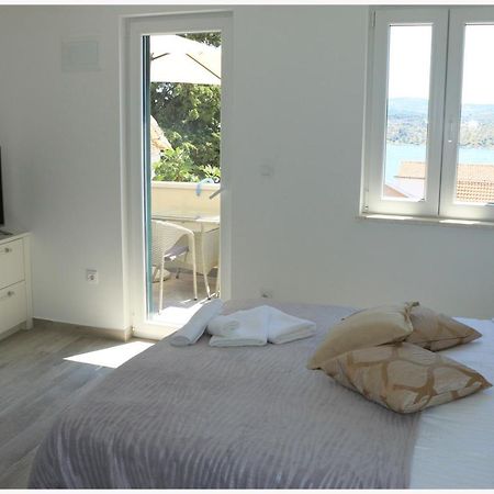 Holiday Home Ante Примоштен Экстерьер фото
