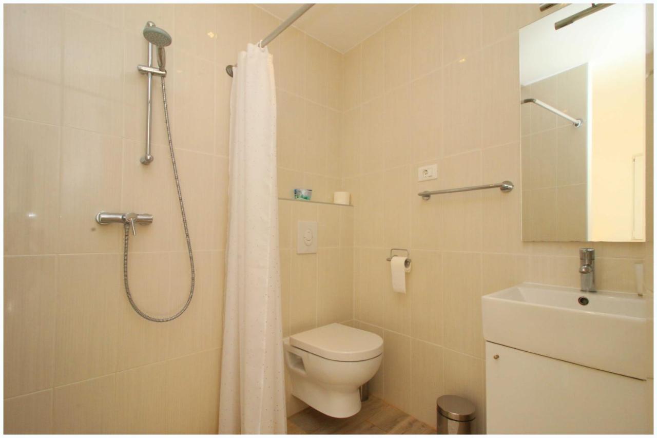 Holiday Home Ante Примоштен Экстерьер фото