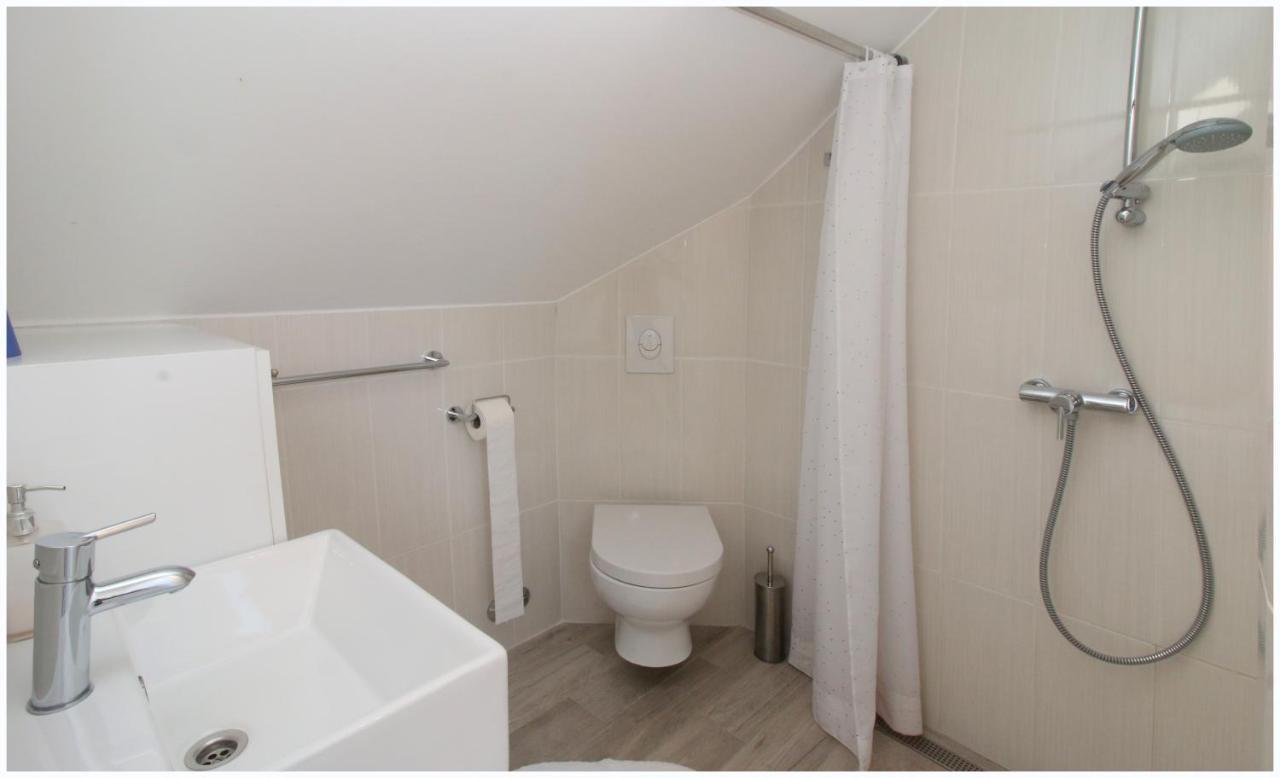 Holiday Home Ante Примоштен Экстерьер фото